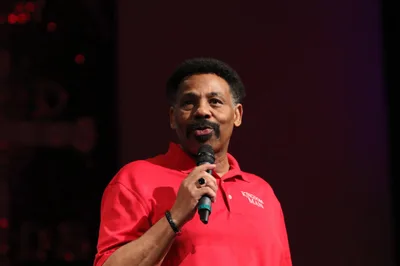 'Estamos vivendo na Babilônia', diz pastor sobre influência do mundo