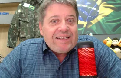 Pastor bolsonarista que defende que Lula morreu, é punido pelo Youtube