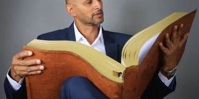 Brasileiro entra para o livro dos recordes nacional ao escrever a Bíblia inteira à mão