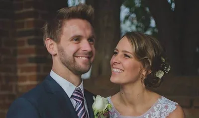 Jovem passa sete anos orando pelo futuro marido e tem surpresa inesquecível no casamento