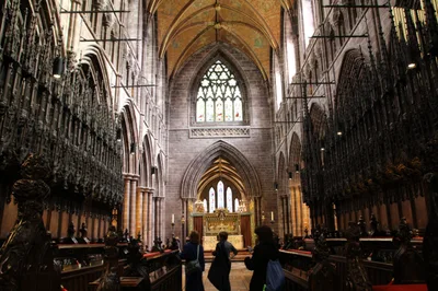 Igreja da Inglaterra se recusa a dar "definição oficial" do que é uma mulher