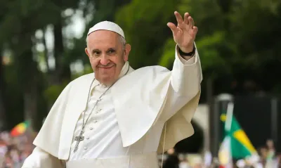 Teólogo analisa impacto da morte do Papa Francisco e refuta teorias apocalípticas envolvendo a Igreja Católica