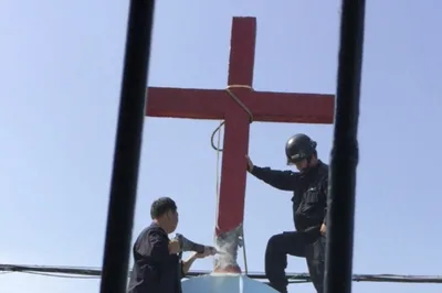 Guerra da China é 'contra a cruz de Jesus', diz porta-voz de cristãos