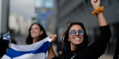Brasil: Projeto de lei define antissemitismo e proíbe negação do Holocausto