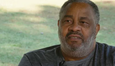No corredor da morte injustamente, cristão ganha membro do Ku Klux Klan para Cristo