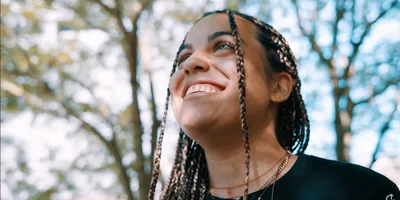 Jovem que tentou tirar a própria vida encontra Jesus em retiro: “Ele venceu a morte”