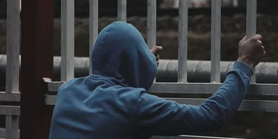 Como agir se seu filho está usando drogas