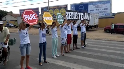 Pequenas igrejas e pastores próximos dos fiéis evangelizam mais, diz estudo | Notícias Gospel