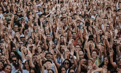 Igrejas evangélicas no Brasil cresceram 543% em 20 anos