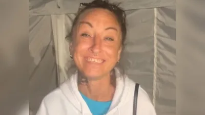 Mulher tem visão restaurada em culto: \"O Espírito Santo curou os meus olhos\"