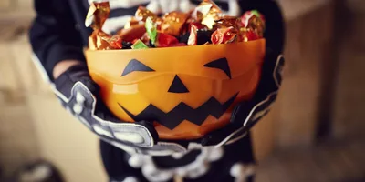 'Gostosuras ou travessuras' é um tipo de maldição, diz escritora cristã sobre o Halloween