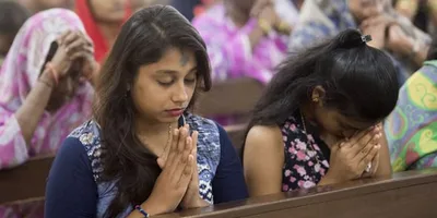 Cristãos são agredidos por radicais hindus durante reunião de oração na Índia