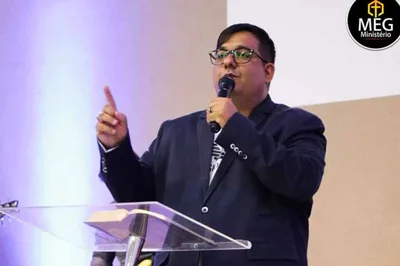 Pastor Renato Cesar ministrou em culto no interior de SP; saiba como foi