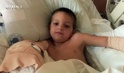 Criança de 5 anos sobrevive a acidente e vê Jesus na UTI: “Ele disse que ia me proteger”