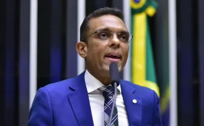 Deputado Otoni de Paula pede perdão a Alexandre de Moraes