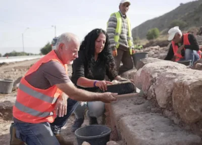 Arqueólogos descobrem segunda sinagoga da cidade natal de Maria Madalena