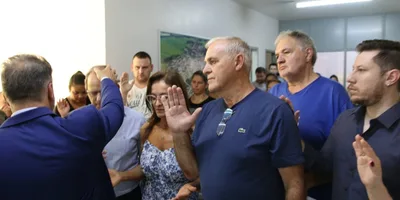 Pastor faz oração em posse de prefeito no RS: ‘Jesus está no comando’