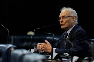 É crítico estado de saúde do senador Arolde de Oliveira