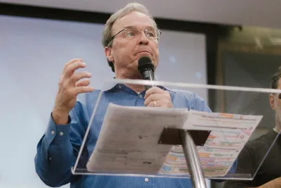"Deus está interessado no tamanho do seu coração, não do seu ministério", diz Mike Bickle