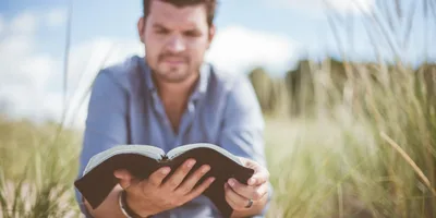 O chamado dos improváveis: Do armário ao campo missionário