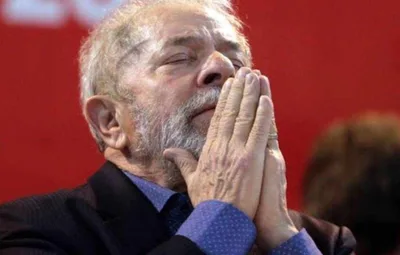 Lula faz publicação no Dia do Evangélico e lembra que data foi sansionada por ele