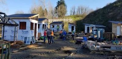 Igreja aplica dízimos e ofertas na construção de casas para moradores de rua | Notícias Gospel