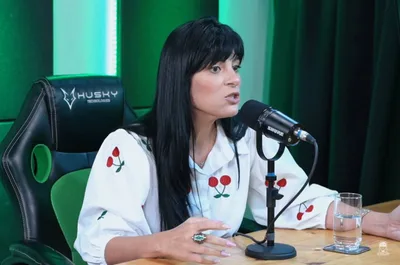 Fernanda Brum abandona culto após igreja tocar “Eguinha Pocotó”