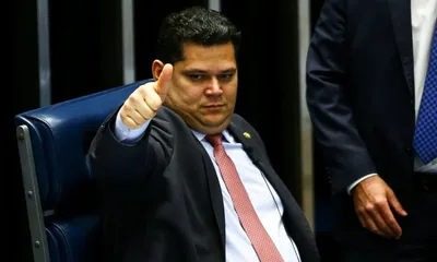 Alcolumbre recua e indica sabatina de Mendonça na próxima semana