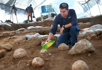 Arqueólogo encontra onde os romanos romperam as muralhas de Jerusalém