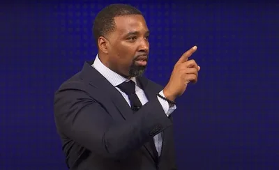 “A dor cega os cristãos”, diz pastor que chegou a perder a fé após morte trágica do pai
