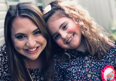 Anjos surgem após mãe clamar o nome de Jesus para filha voltar à vida