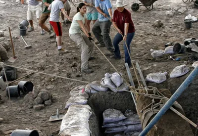 Arqueólogos em Israel descobrem representações de heroínas bíblicas