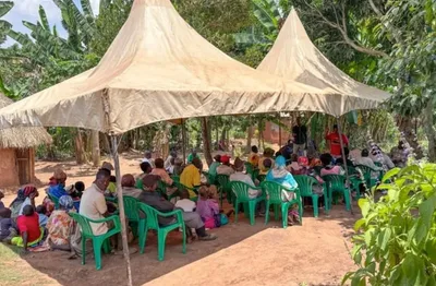 Missionária atua em meio a leprosos, pregando em tendas