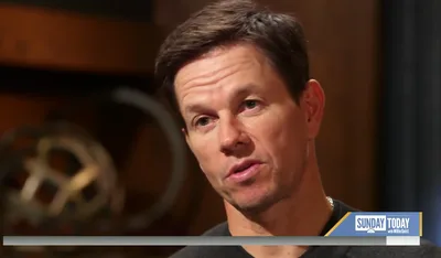"Não consigo começar o dia sem estar em oração", diz ator Mark Wahlberg