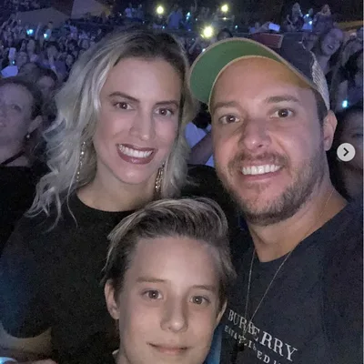 Cassi Valadão leva filho a show secular e sofre críticas nas redes sociais