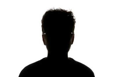Tecladista de cantora gospel famosa é acusado de abuso sexual