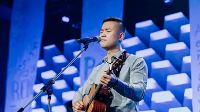 Cantor sul-coreano lança seu primeiro single no Brasil