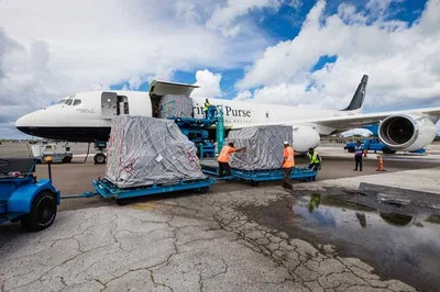 "Em nome de Jesus", avião-hospital decola para socorrer vítimas da Covid