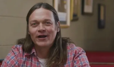 Vocalista da banda “3 Doors Down” compartilha o Evangelho durante shows