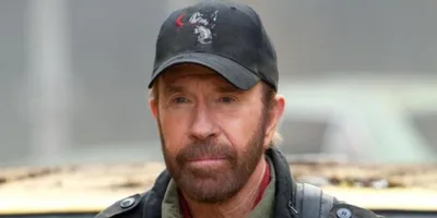 "Meu sucesso não tem nada a ver com sorte, mas sim com Deus", diz Chuck Norris