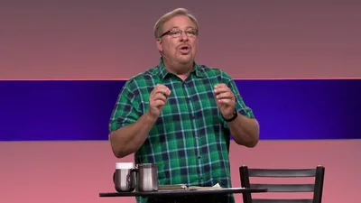Rick Warren comemora 50 mil batismos em sua igreja: "Isso nunca existiu na história!" | Notícias Gospel