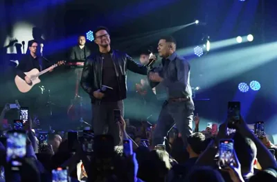 Deive Leonardo faz feat em novo DVD do sertanejo Felipe Araújo