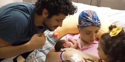 Camila Campos recebe alta do hospital e declara: \"Já é sinônimo de milagre\"