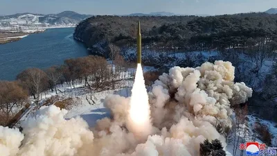 Coreia do Norte testa novo míssil de longo alcance