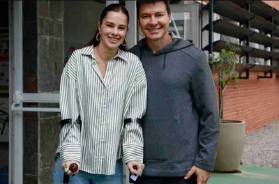 Emocionado, Rodrigo Faro anuncia que esposa está curada do câncer: "Glória a Deus"