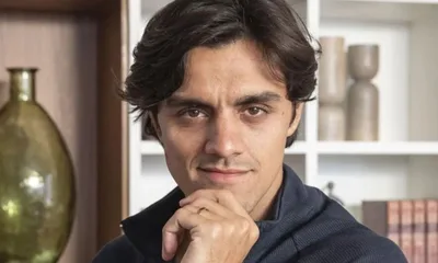 Ator Felipe Simas conta como faz da arte um meio de pregação