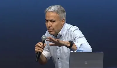 Pastor lembra propina em pesquisas eleitorais favoráveis ao PT