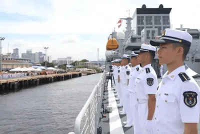 Marinha do Brasil recebe Força Naval da China comunista