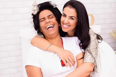 Ex-espírita e hoje diaconisa: Mãe de Camila Barros conta como a fé mudou sua vida