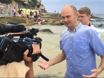 Pastor sofre perseguição em país de primeiro mundo e precisa fugir com sua família | Notícias Gospel